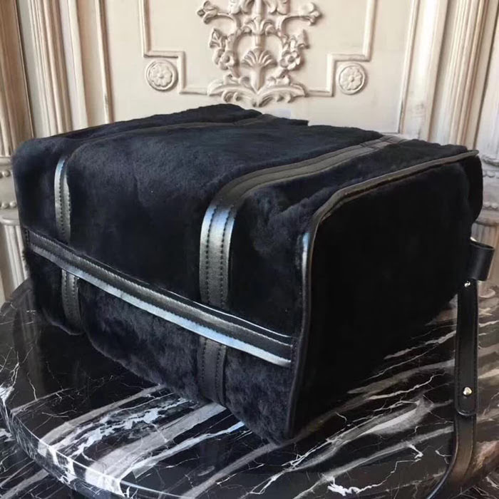 BALENCIAG巴黎世家 BALENCIAGA BAZAR 羊羔毛 手提肩背包  BL1749